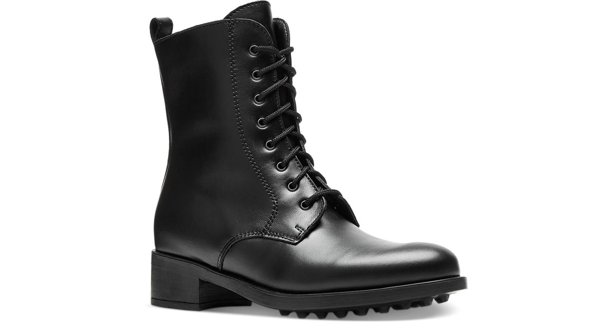 La Canadienne Heritage Hampton Laceup Booties in Black Lyst