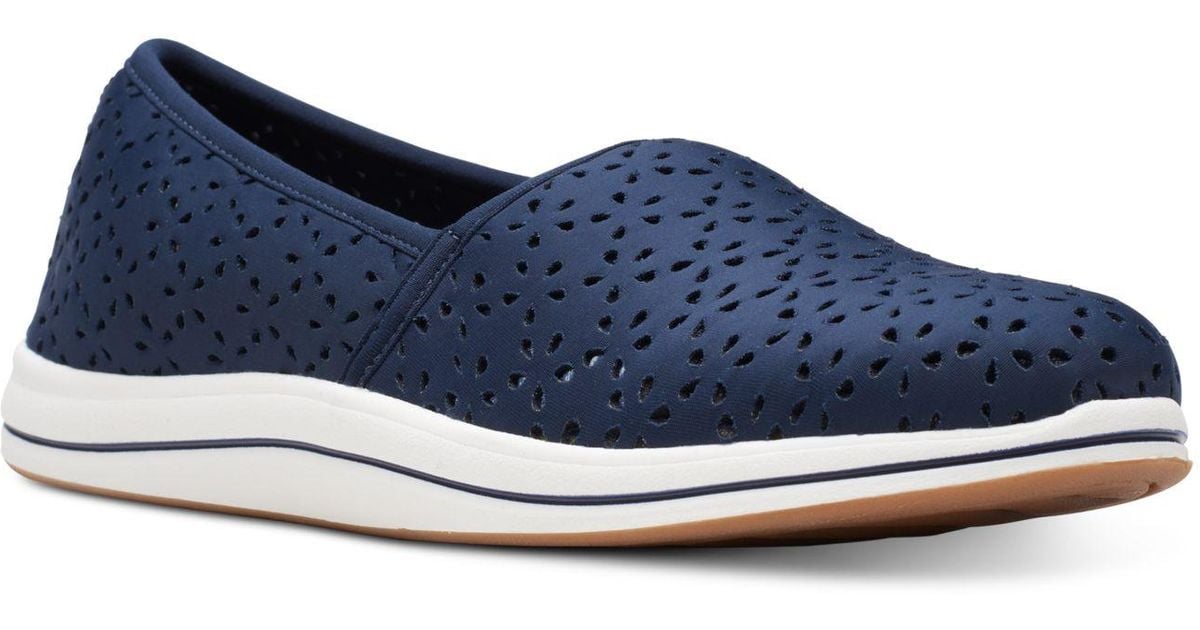 clarks cloudsteppers flats