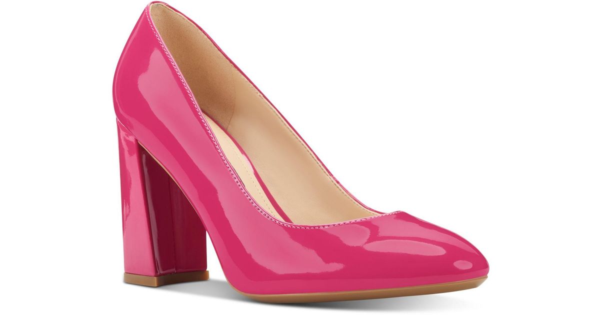 magenta pumps
