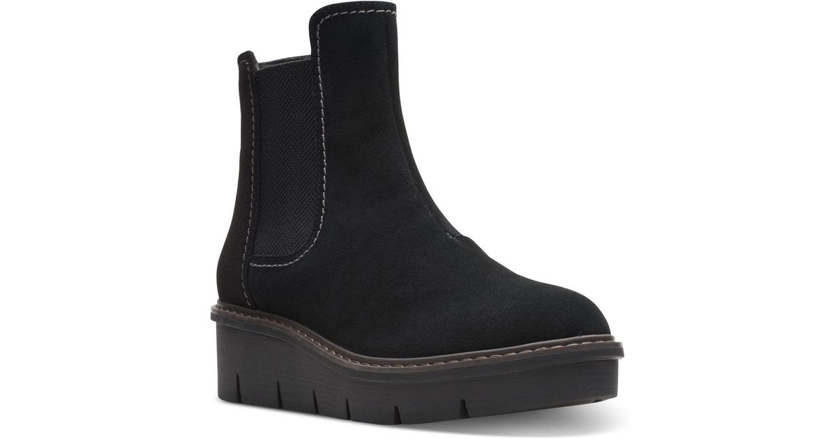 Clarks Suede Airabell Move Pull-on Chelsea Booties in Black | Lyst