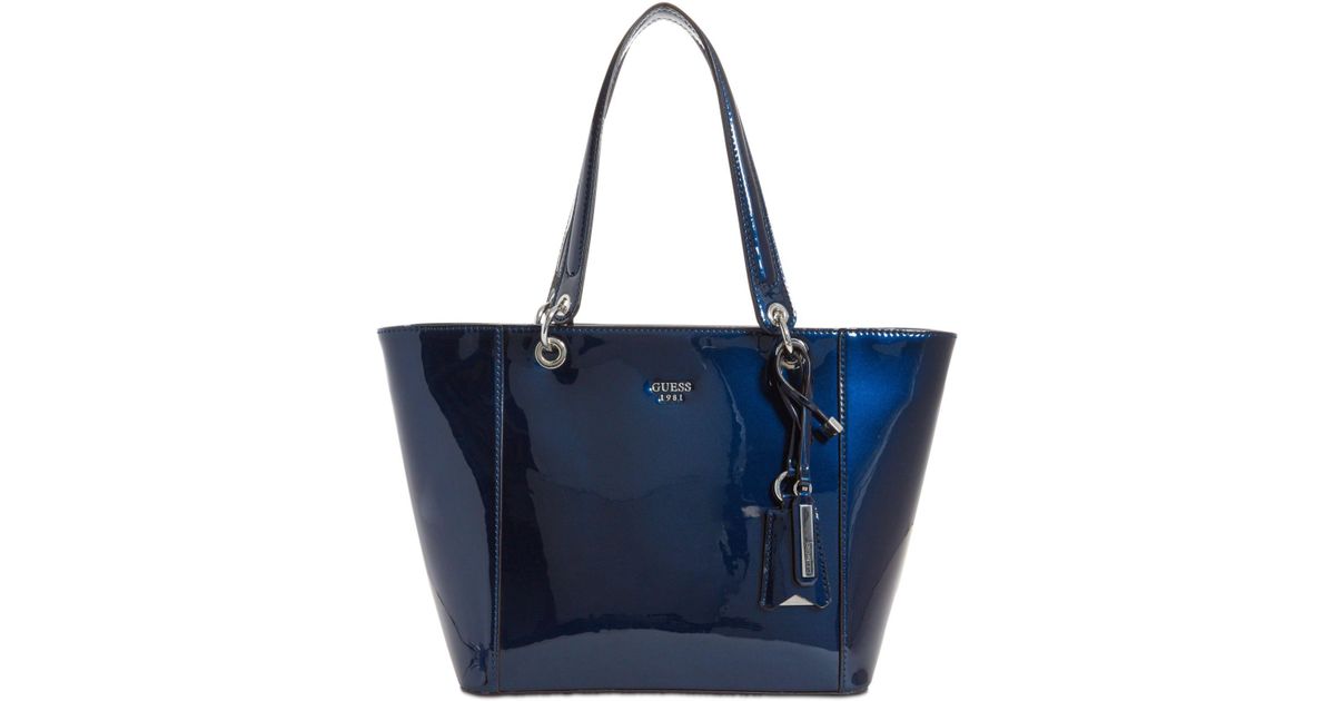 Guess Kamryn Extra-large Tote in Navy (Blue) - Lyst