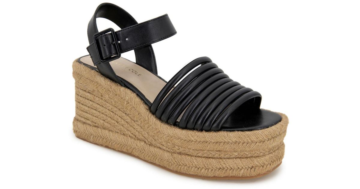 Kenneth Cole Shelby Wedge Sandals in Black | Lyst