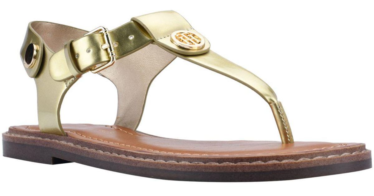 Tommy Hilfiger Leather Bennia Thong Sandals in Gold-Tone (Metallic) - Save 41% | Lyst