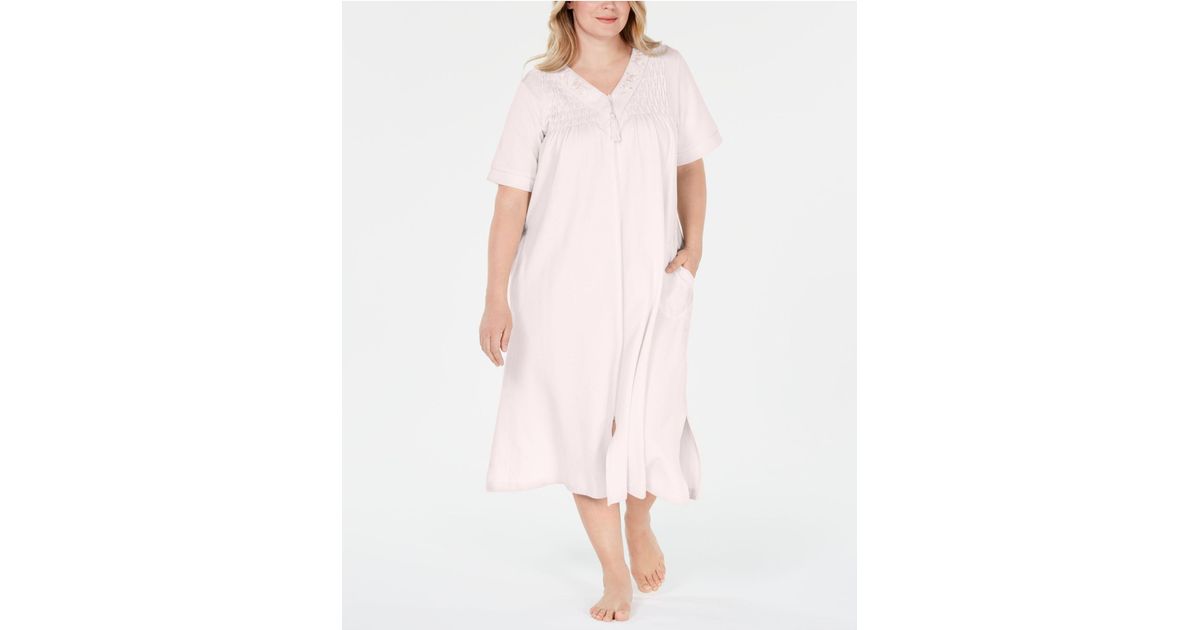Miss Elaine Plussize Flowerembroidery Waffle Knit Zipup Robe in Pink