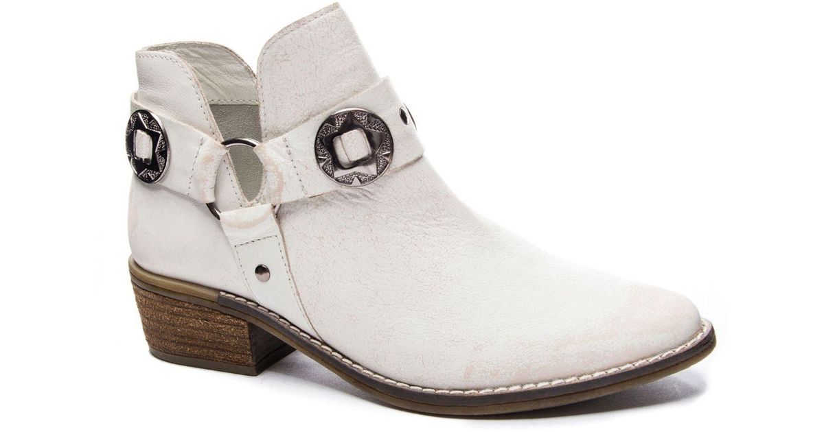 chinese laundry austin boot