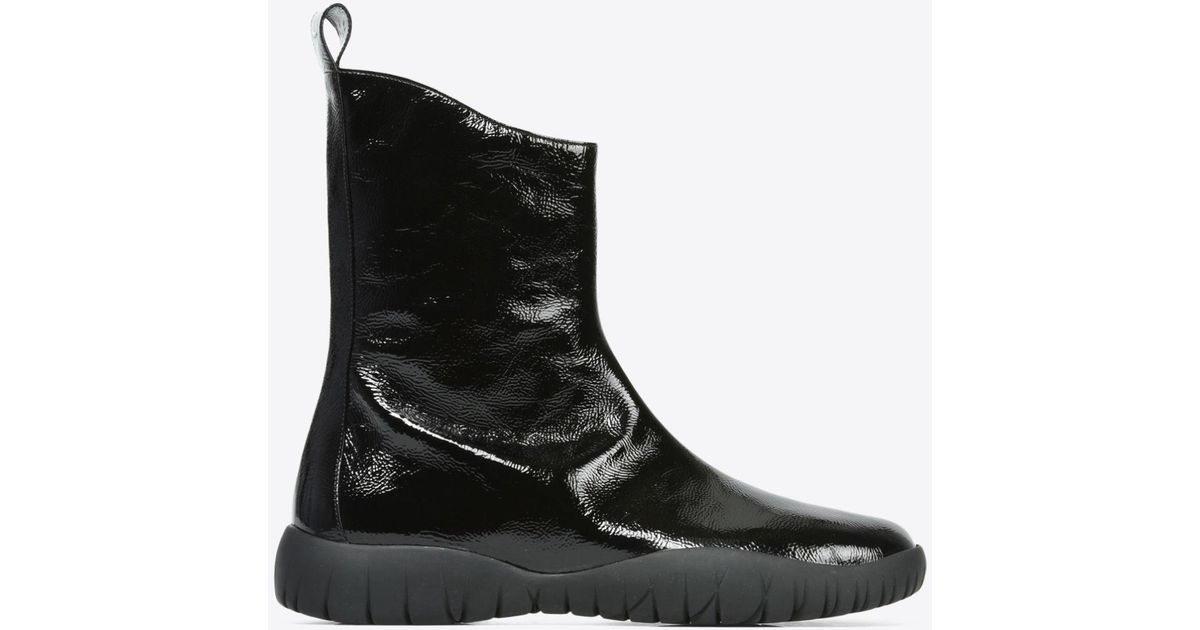 calfskin tabi boots