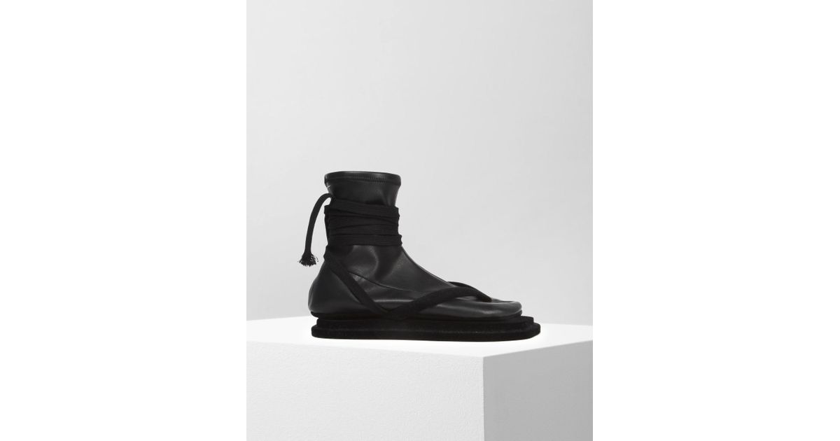 maison margiela tabi slippers