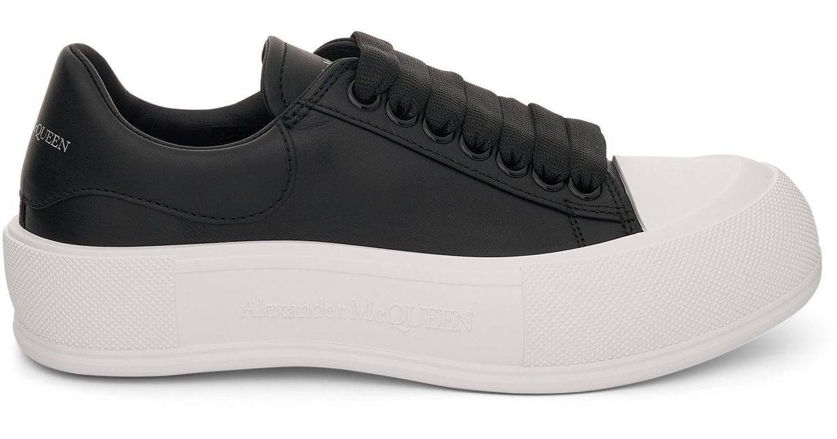 men's deck lace up plimsoll in black white