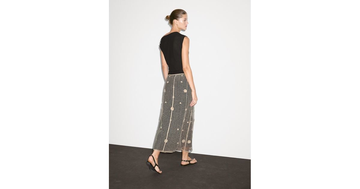 【Massimo Dutti】Midi skirt with contrast embroidery Midi skirt with floral embroidery · Cream · Sunglasses