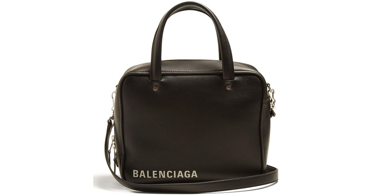 balenciaga pullover sweater