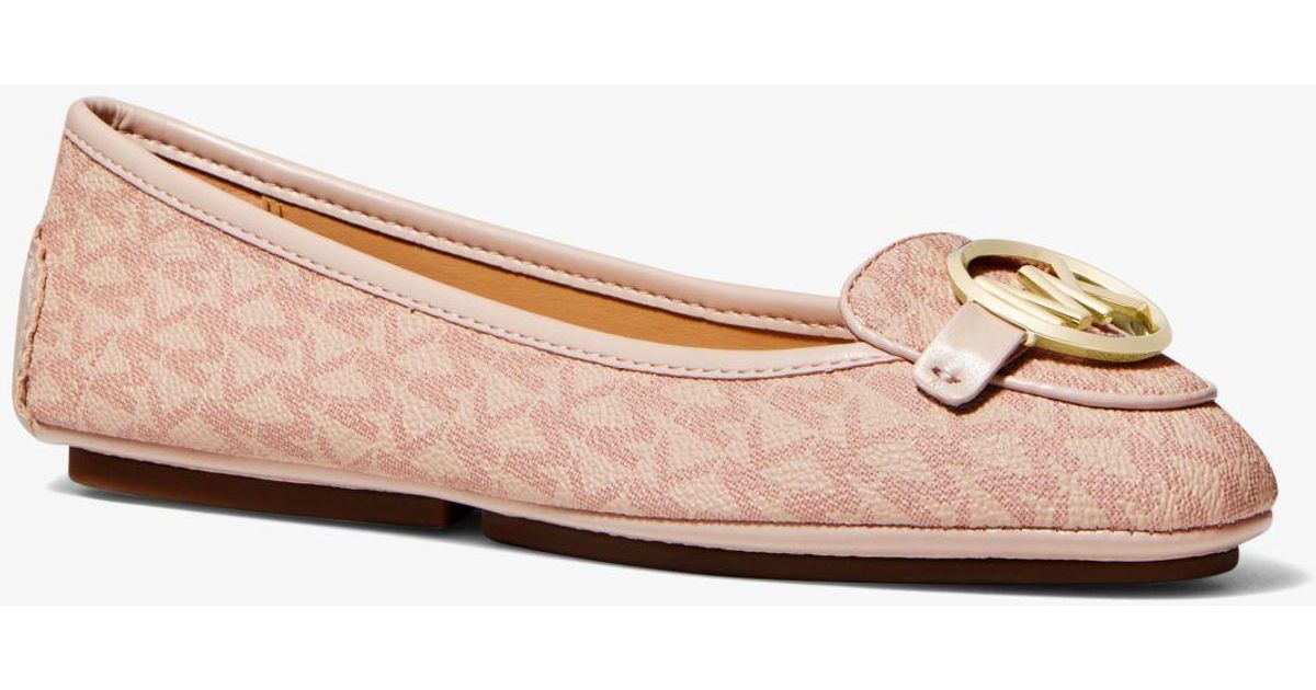 lillie logo moccasin