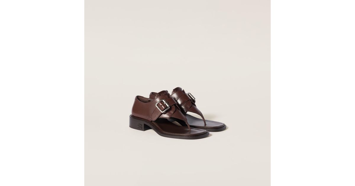Miu Miu Leather Thong Sandals With Buckle in Brown | Lyst