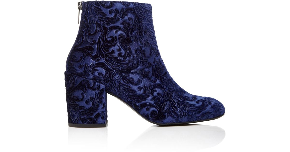 stuart weitzman velvet boots