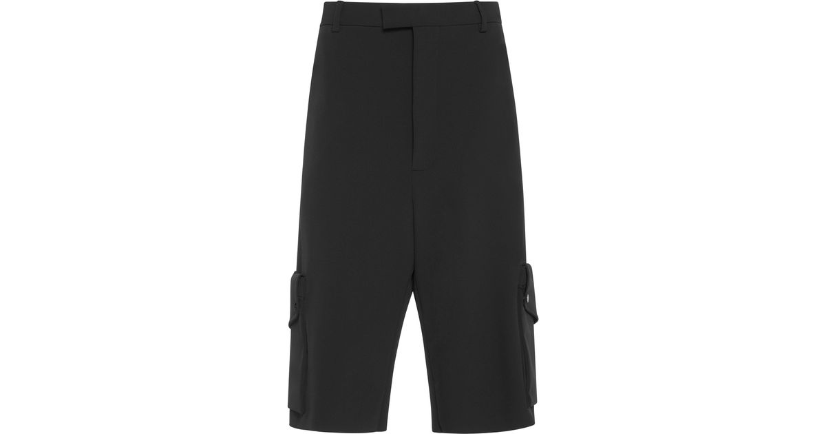 Womens Clothing Shorts Cargo shorts Bottega Veneta Tech-gabardine Cargo Shorts in Black 