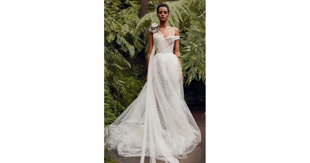 Vera wang a line hotsell wedding dresses