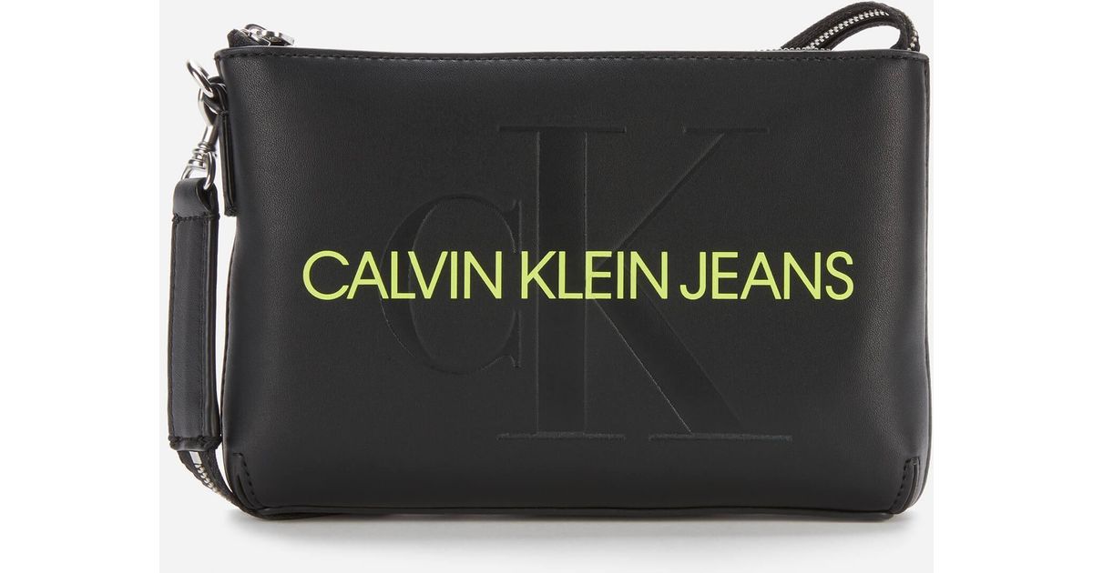Calvin Klein Sculpted Shoulder Pouch Mono in Black | Lyst