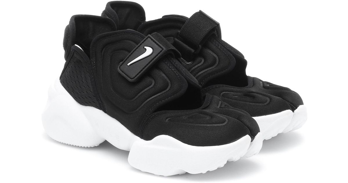 aqua rift nike white