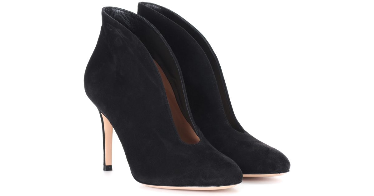 Gianvito Rossi Vamp 85 Suede Ankle Boots in Black | Lyst