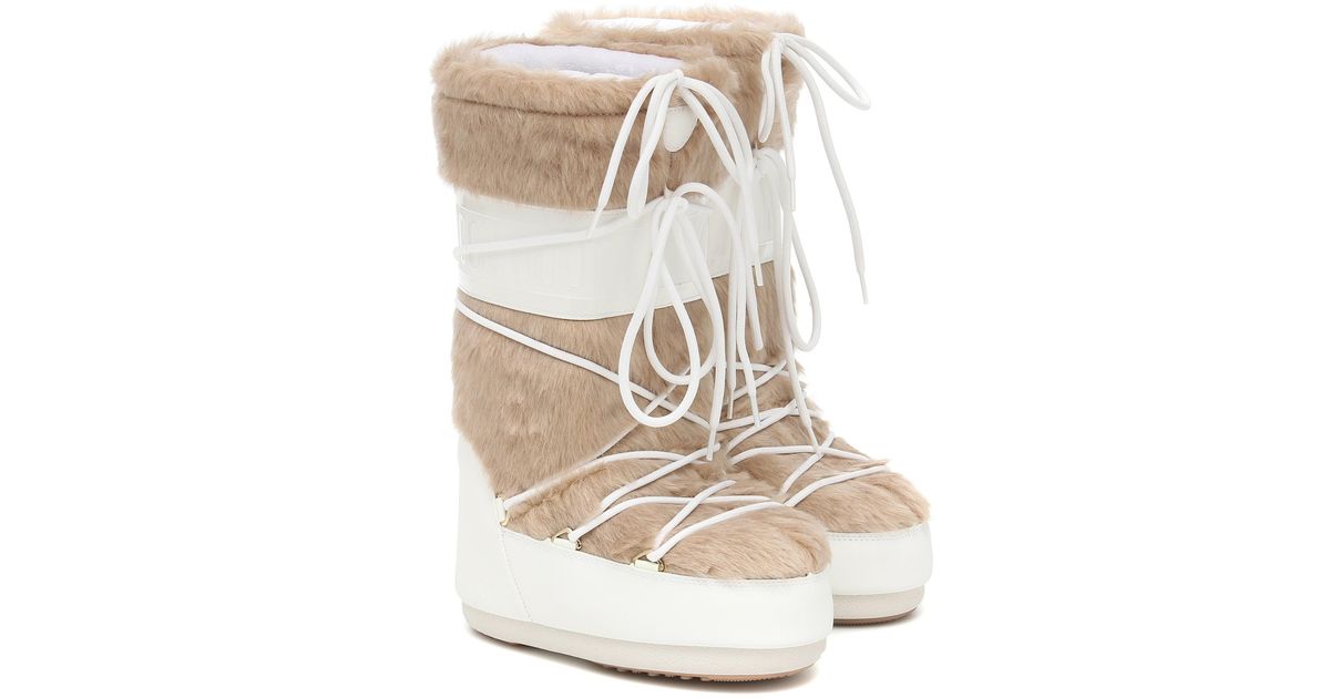 Moon Boot Classic Faux Fur Snow Boots in Beige (White) | Lyst