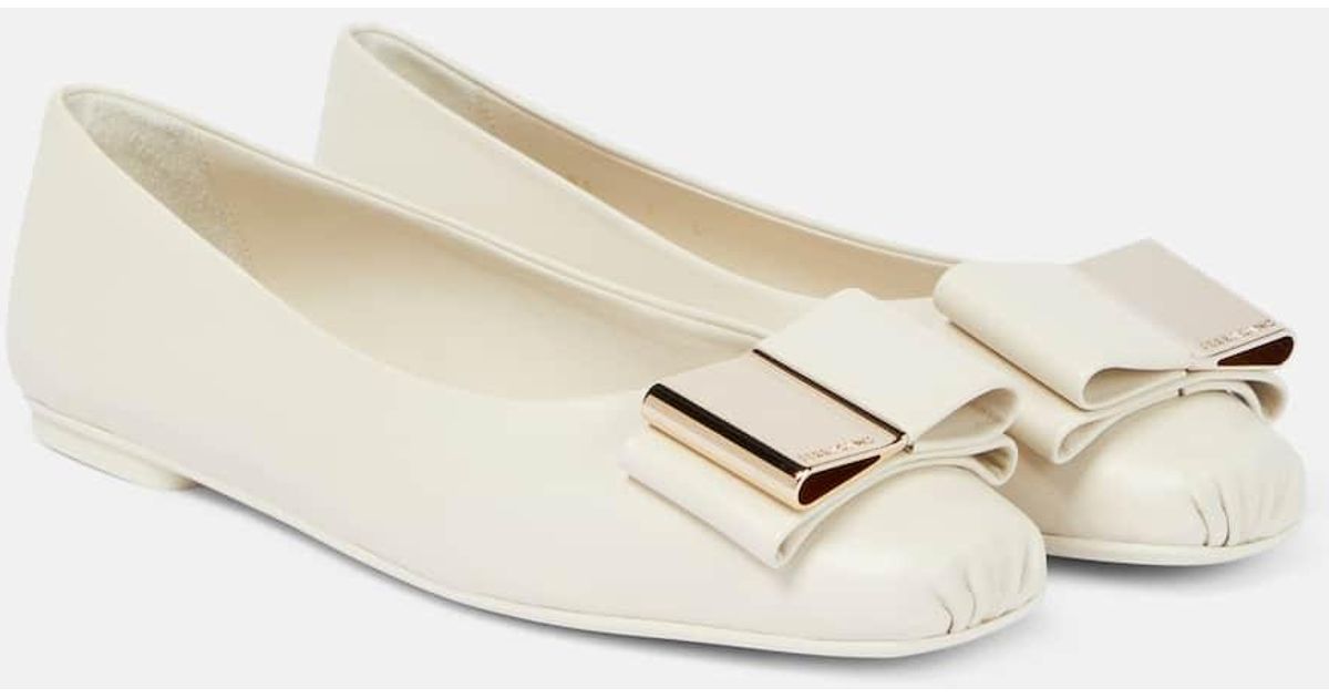 Ferragamo Lina Leather Ballet Flats in Natural Lyst