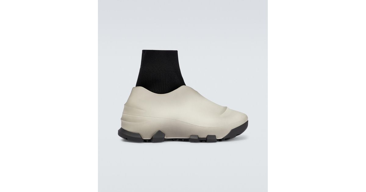 Givenchy Monumental Mallow Rubber Shoes in Cream/Black (Black) for Men ...