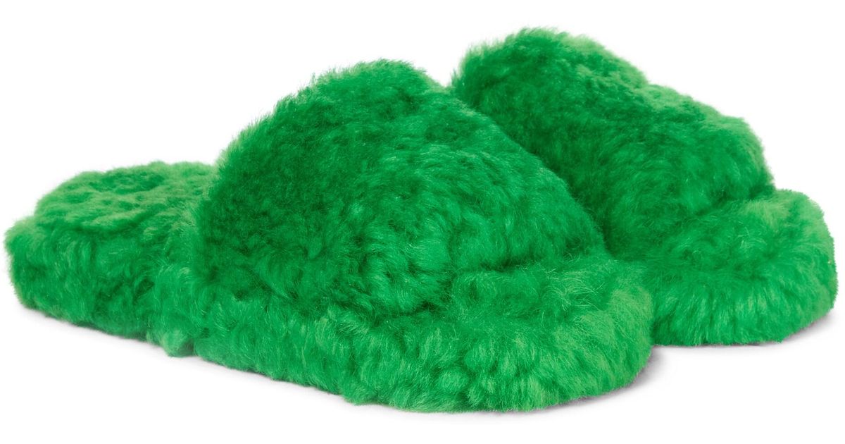 Bottega Veneta Fur Resort Teddy Shearling Slides in Green | Lyst