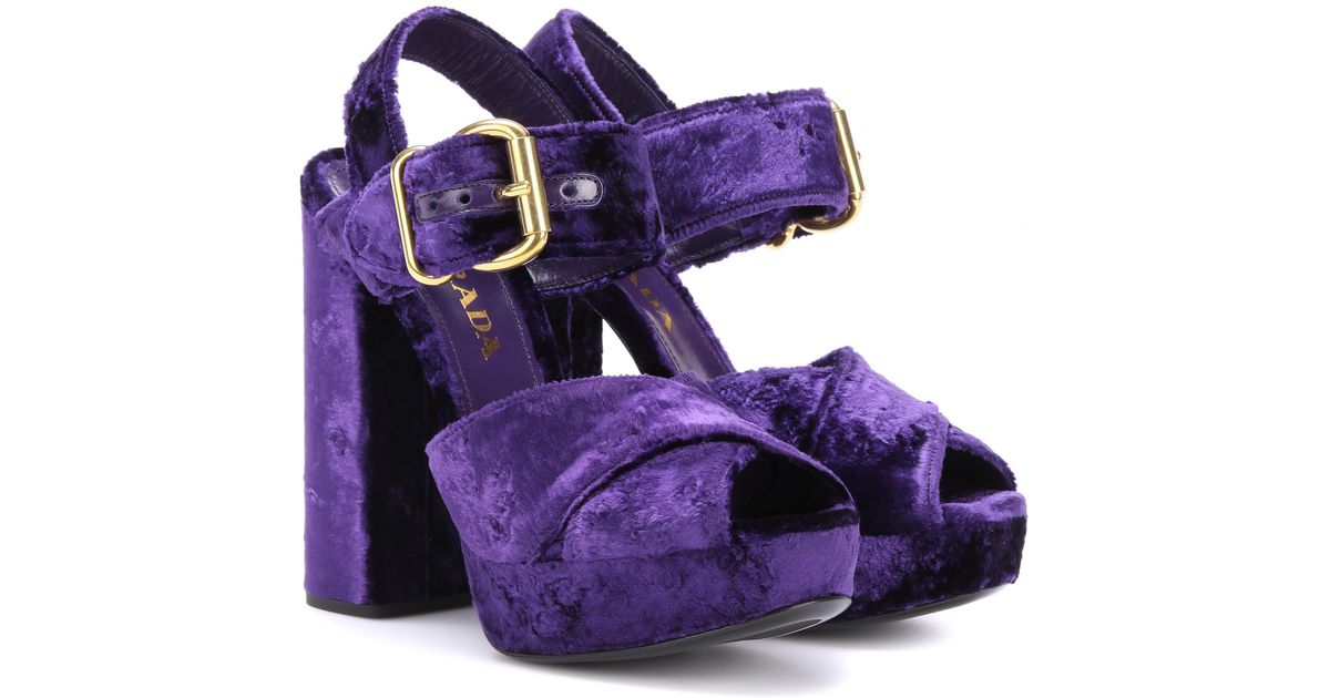 Prada Velvet Plateau Sandals in Purple | Lyst