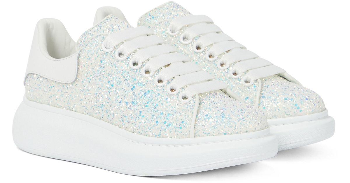 Alexander McQueen Sneakers aus Leder mit Glitzer in Weiß Lyst DE
