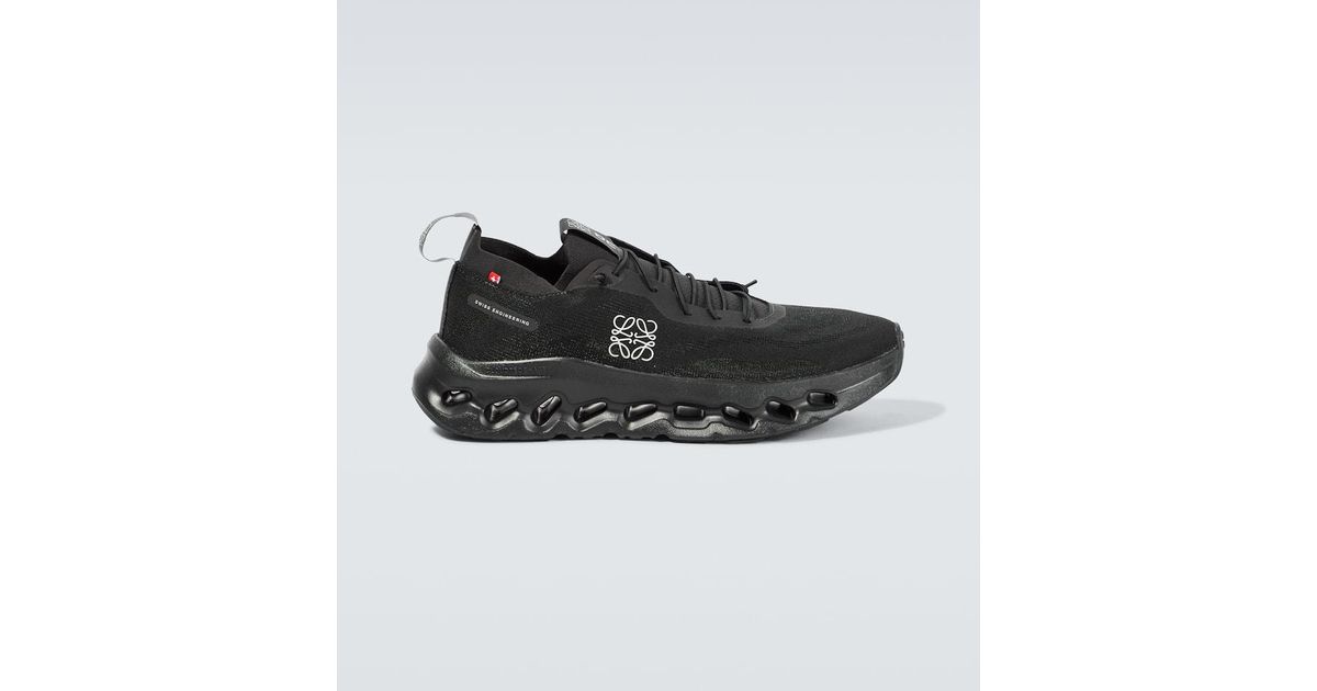 Cloudtilt LOEWE Men\'s Sleek Black Athletic Shoes Loewe x On Running Cloudtilt - All Black – Kith main image 2