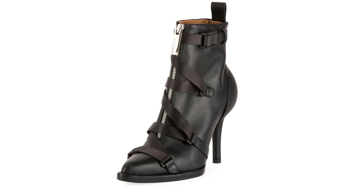 chloe tracy boot