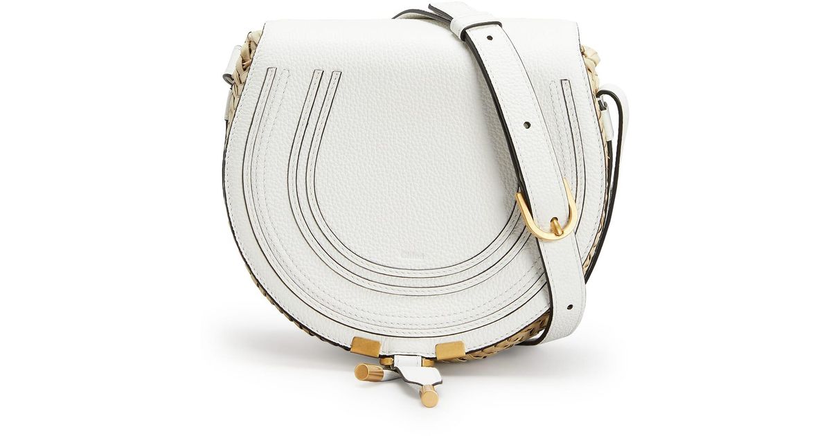 Chloé Marcie Mini Saddle Raffia Crossbody Bag in White | Lyst