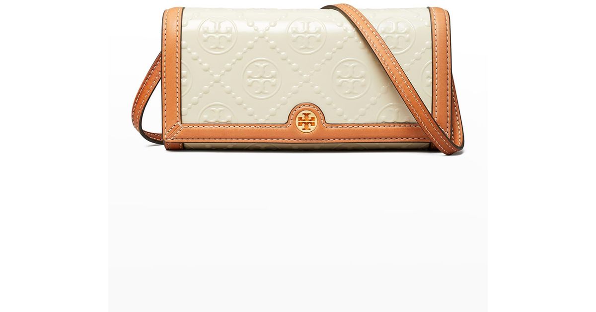Tory Burch T Monogram Patent Wallet On Chain in Natural | Lyst