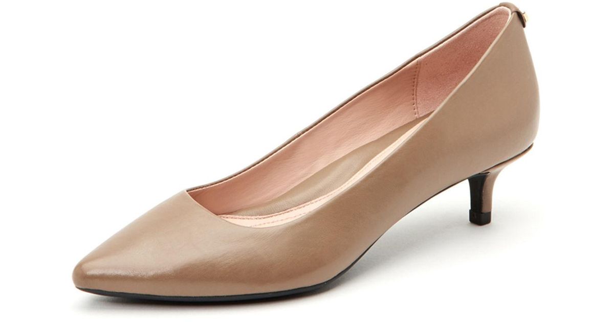 Naomi Kitten Heel Patent Comfort Pumps in White Naomi Kitten Heel Patent Comfort Pumps in White