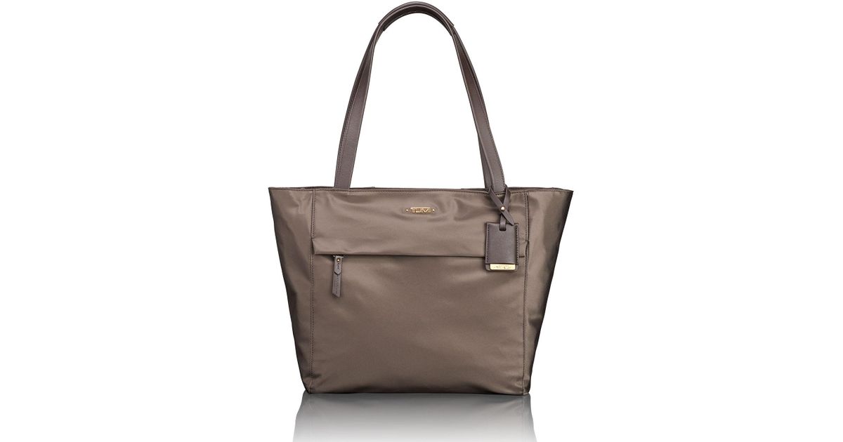 tumi m tote