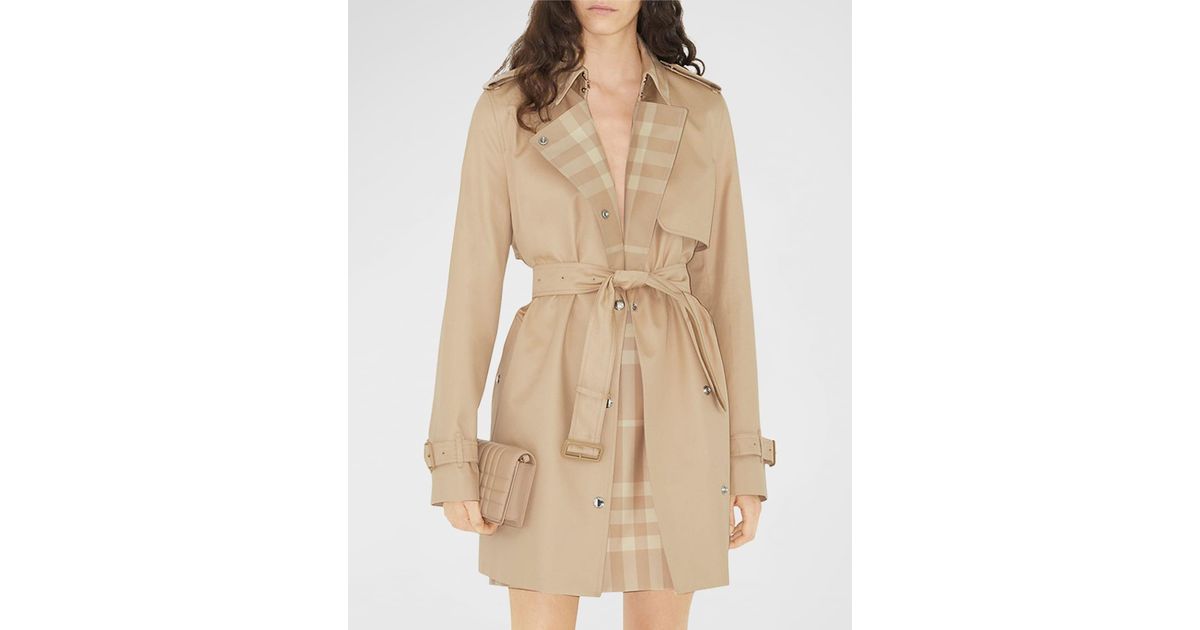 Burberry Sandridge Check-lined Belted Short Trench Coat in Natural | Lyst