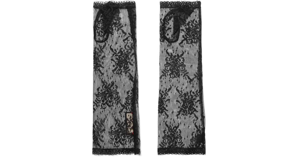 Gucci Lace Fingerless Gloves in Black | Lyst