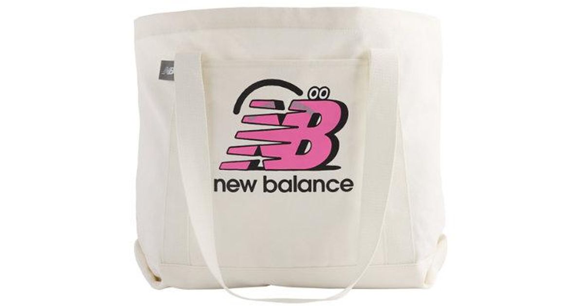 【New Balance】★トートバッグ★ Graphic By Face Oka Tote New Balance Graphic By Face Oka Tote in White | Lyst