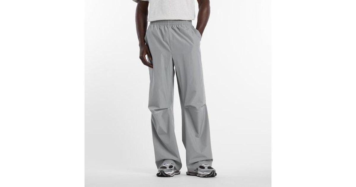 New Balance Elusive Shell Pant in Grey for Men | Lyst UK