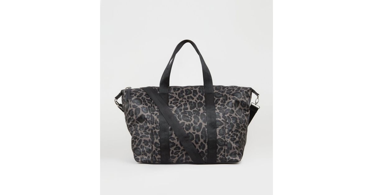 new look overnight bag