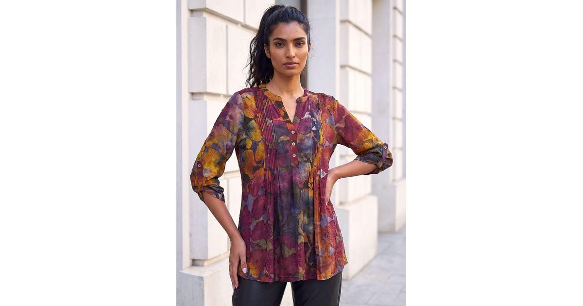 Roman Burnout Pintuck Shirt in Red | Lyst