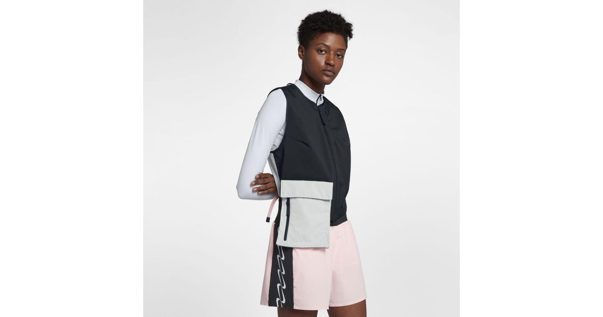 nike utility vest