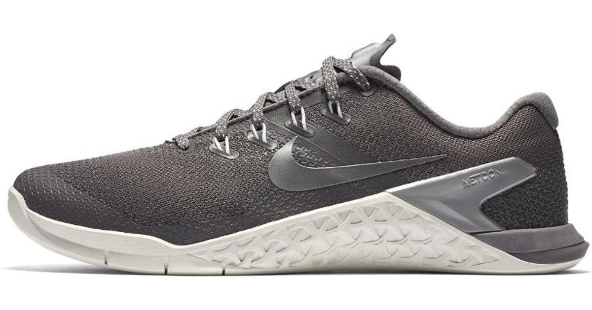 nike metcon 4 women's gunsmoke