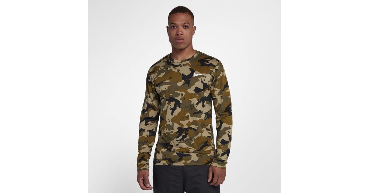 Nike Dri FIT Legend Langarm Trainingsoberteil für Herren im Camo Design in Green für Herren Nike Dri FIT Legend Langarm Trainingsoberteil für Herren im Camo Design in Green für Herren