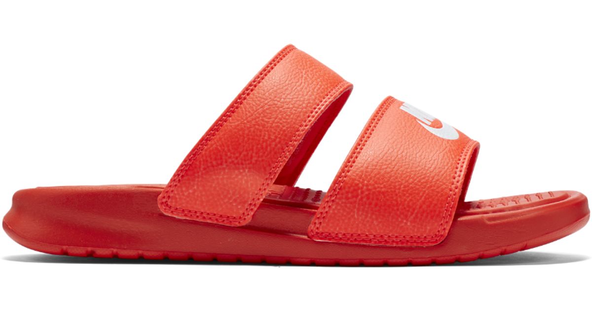 Nike Synthetic Benassi Duo Ultra Women's Slide Sandal in Bright  Crimson/White (Red) | Lyst