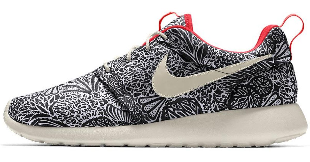 Nike Pink Roshe One Premium Liberty London Id Women's Shoe Nike Pink Roshe One Premium Liberty London Id Women's Shoe