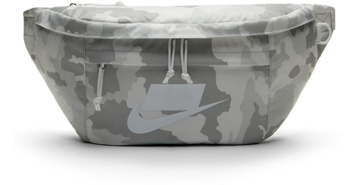 nike sportswear tech printed hip pack