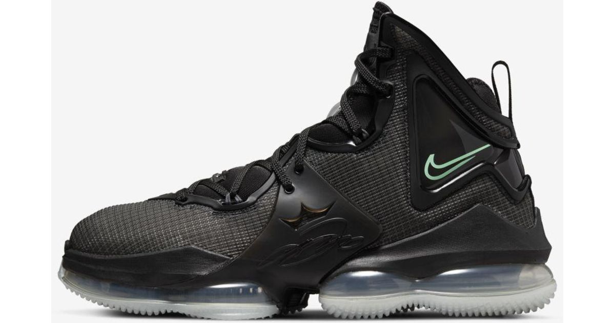 black lebron shoes