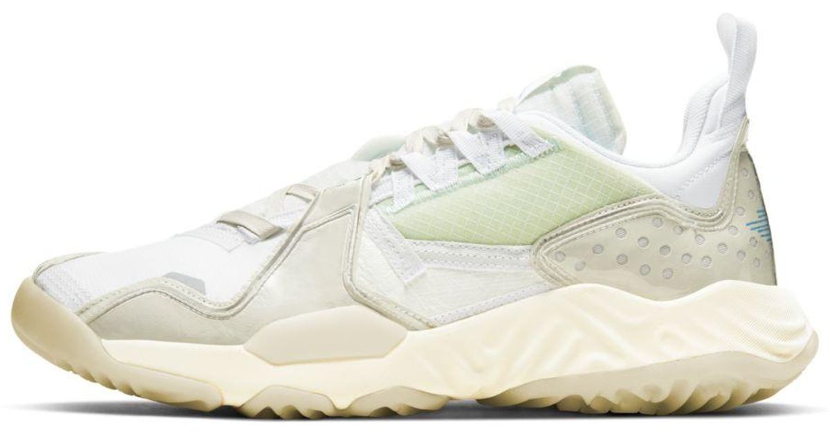 nike jordan delta trainers in cream