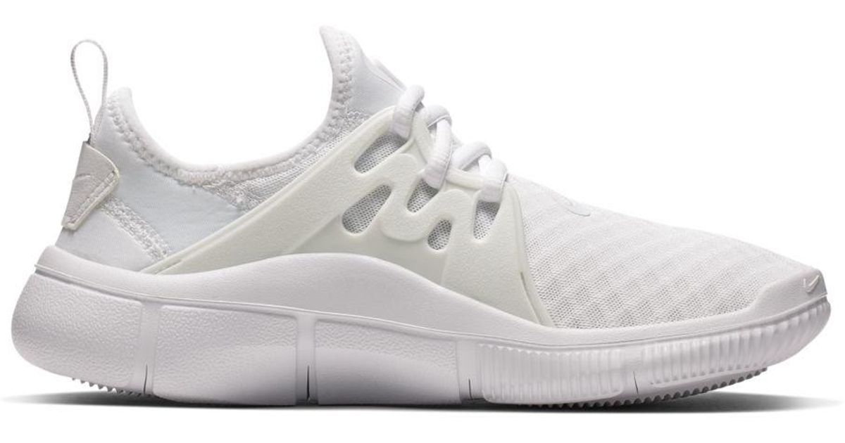 nike acalme all white
