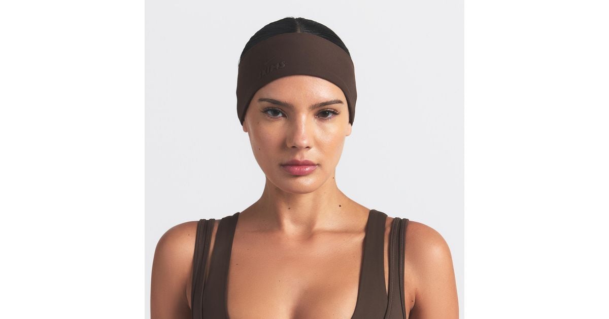 Nike Skims Dri-Fit Headband in Gray | Lyst